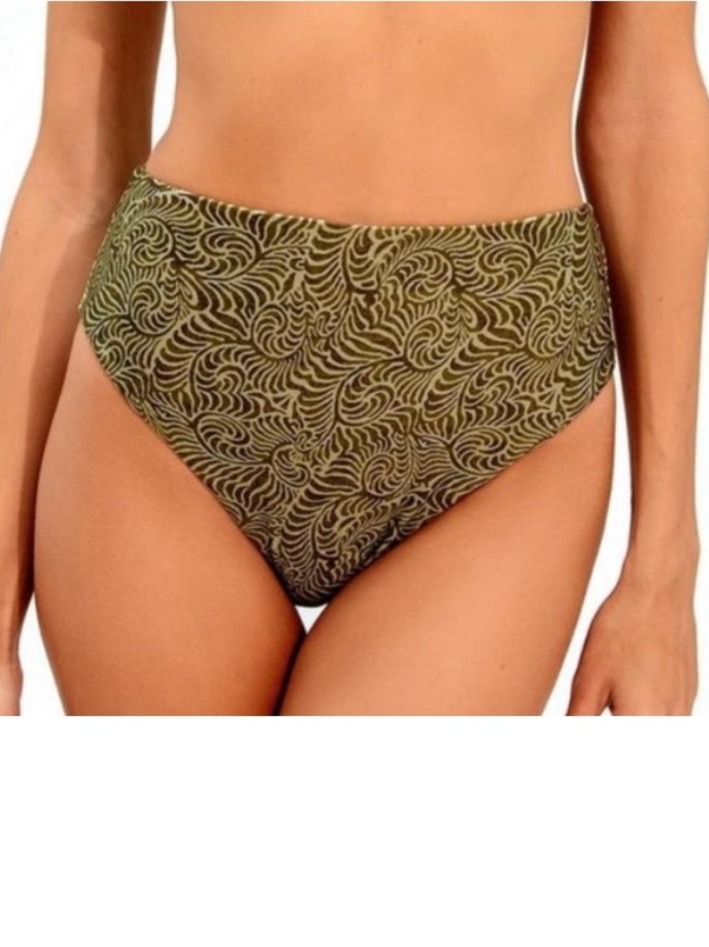 Vix “Bela” Hot Pant